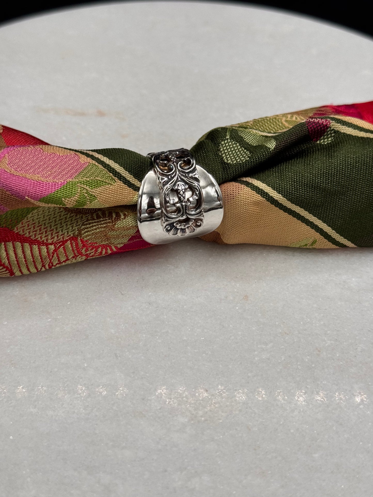 Vintage Skjerfring Statement «Kloster»