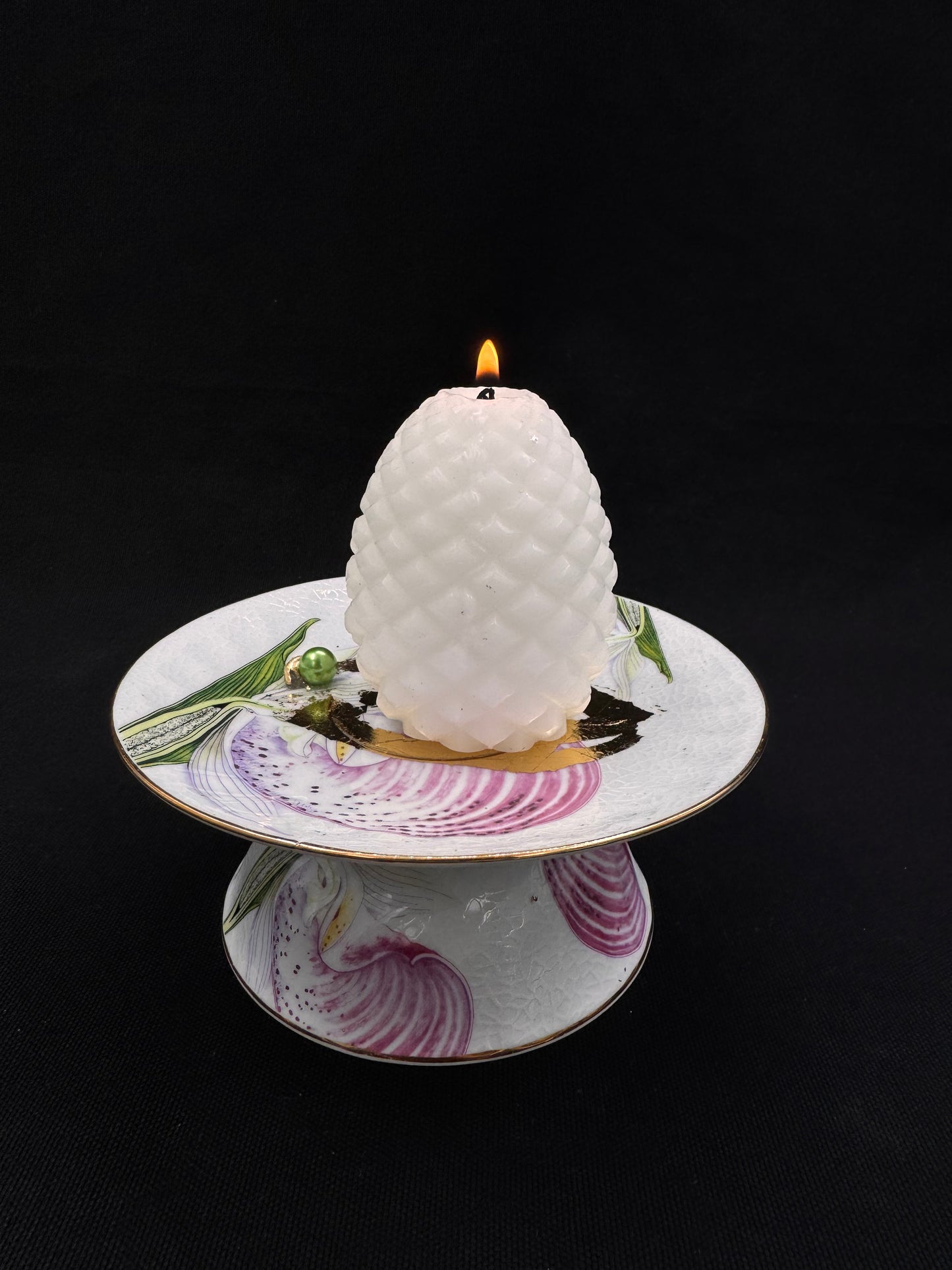 Vulvakunst rosa orkideblomst og limegrønn perle