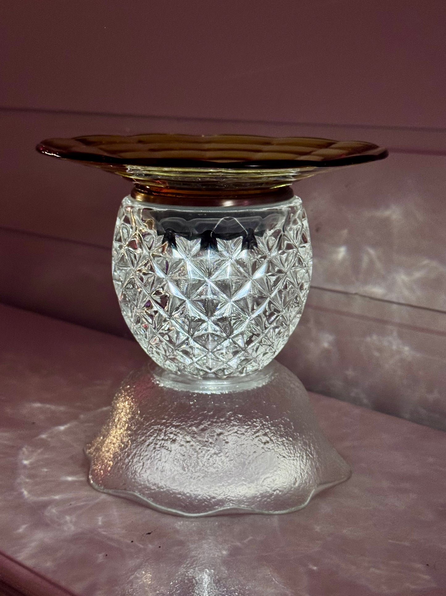 Vintage solcellelampe matt glass og rav glassfat