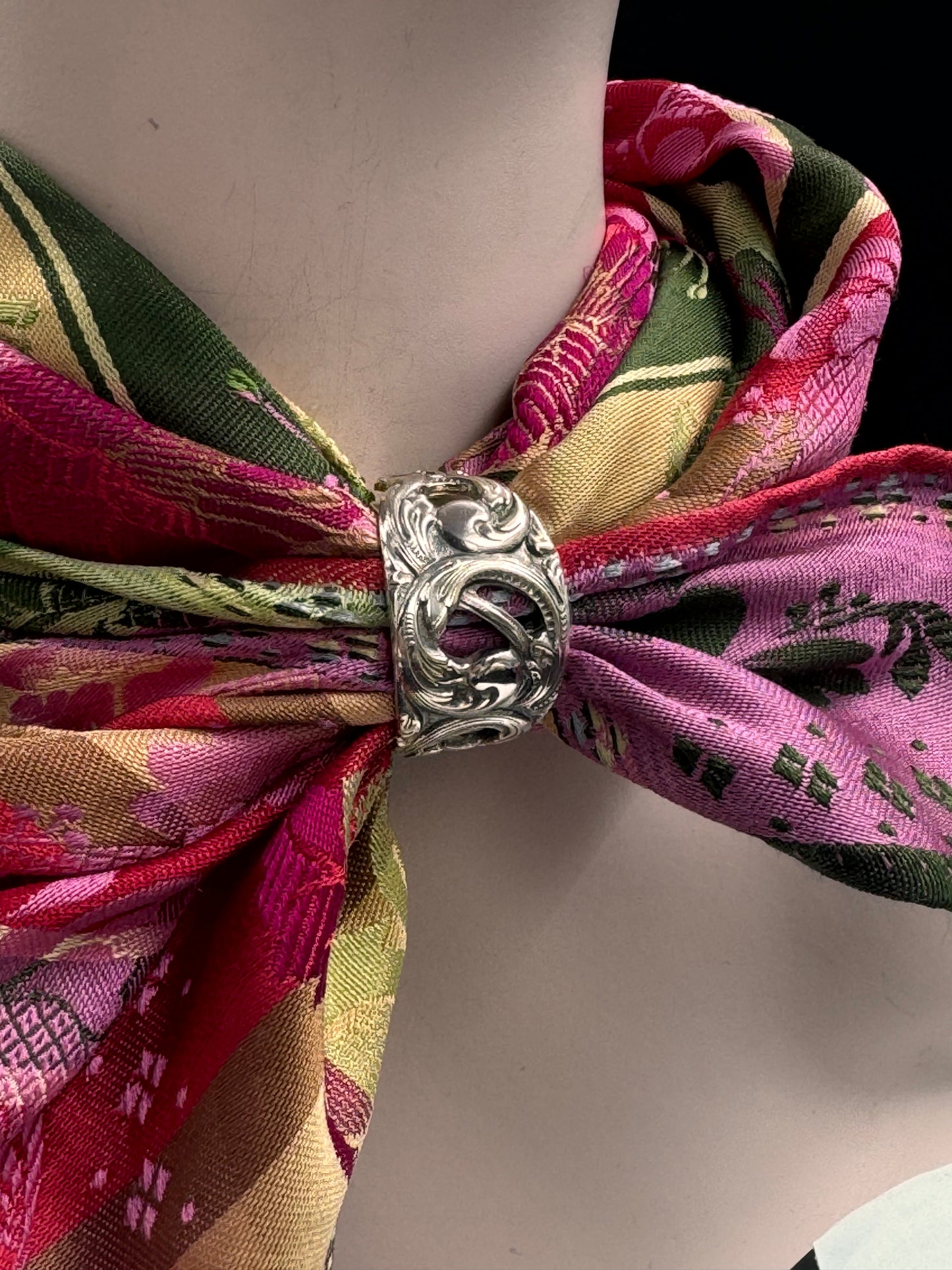 Vintage Skjerfring «Rokokko Hardanger» stor oksidert