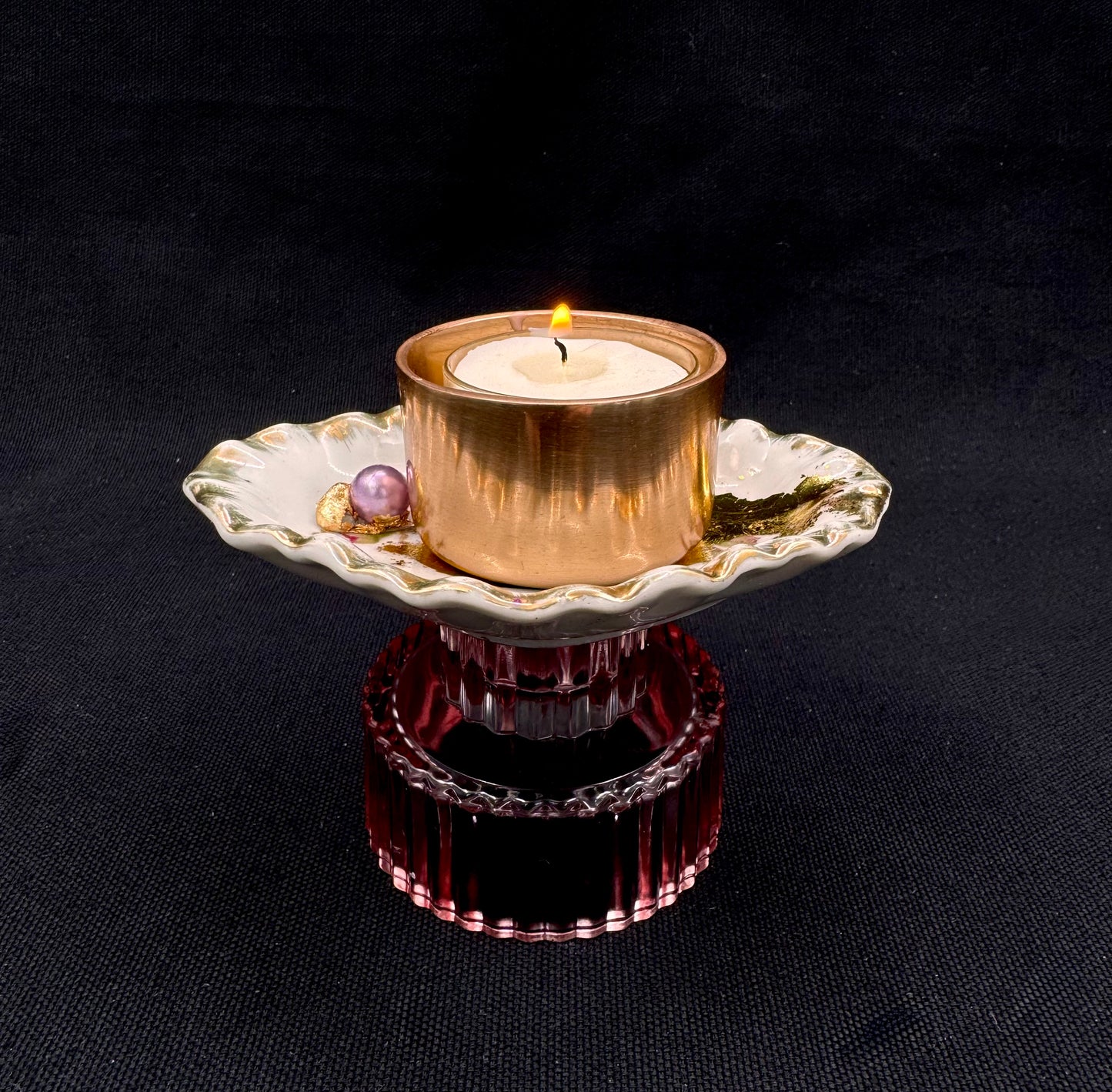 Vulvakunst rosa blomst og lyslilla perle