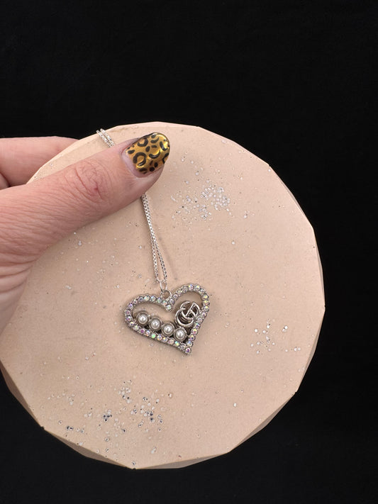 Vintage Gucci smykke stort hjerte med diamanter og GG i sølv