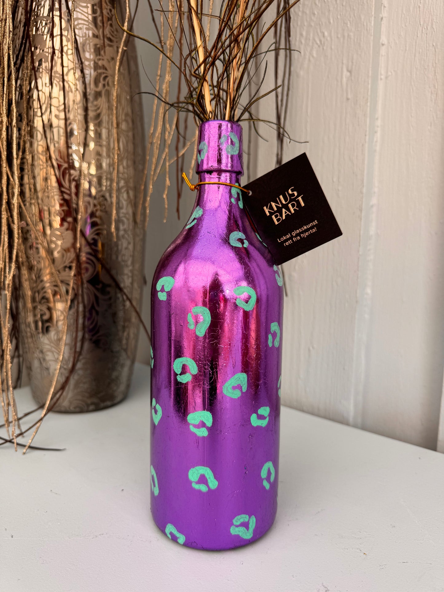 Trendy håndlaget vase lilla