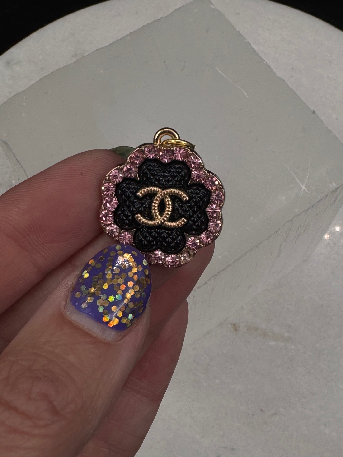 Vintage Chanel smykke svart og rosa diamanter