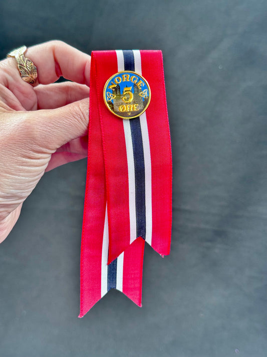 Vintage 17 Mai sløyfe Nidarosdomen 5 øring - samlermynt