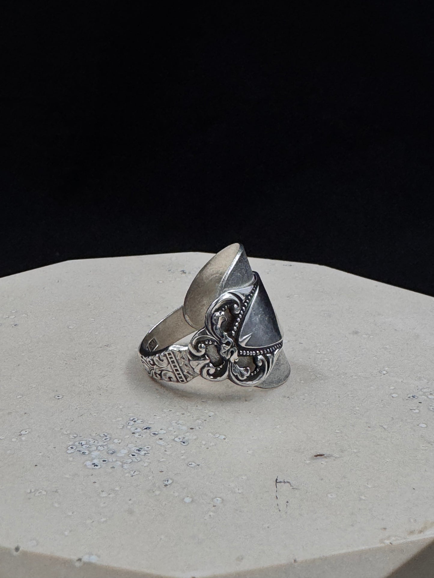 Vintage Statementring  børstet «Laila» str 62