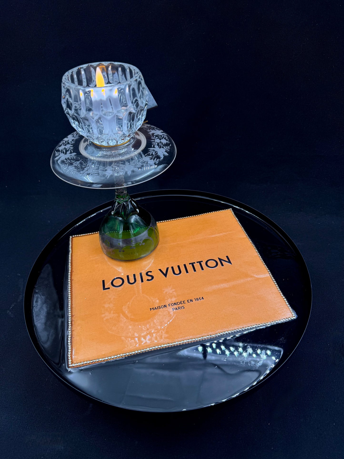 Luksus Louis Vuitton fat med diamantkant