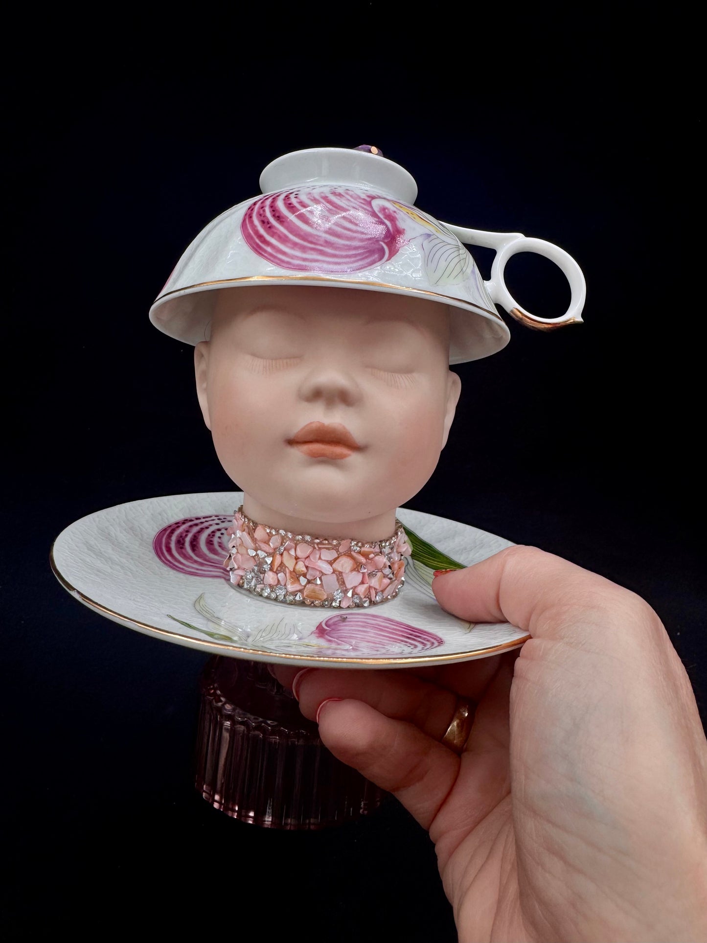 Vintage dukke på fat «Sleeping beauty»