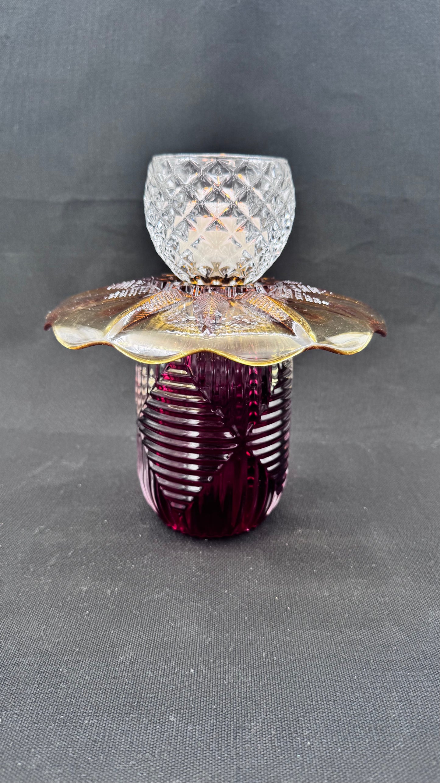 Mini Solcellelampe med burguner fot og sjøgrønn skål
