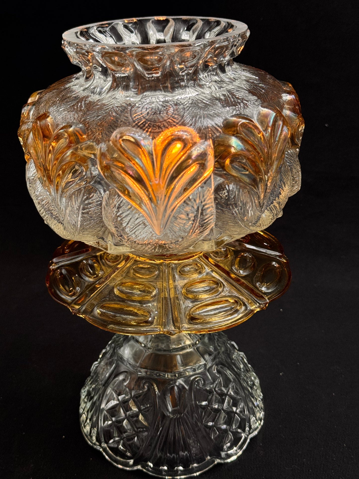 Vintage lykt i rav farget og krystallskål