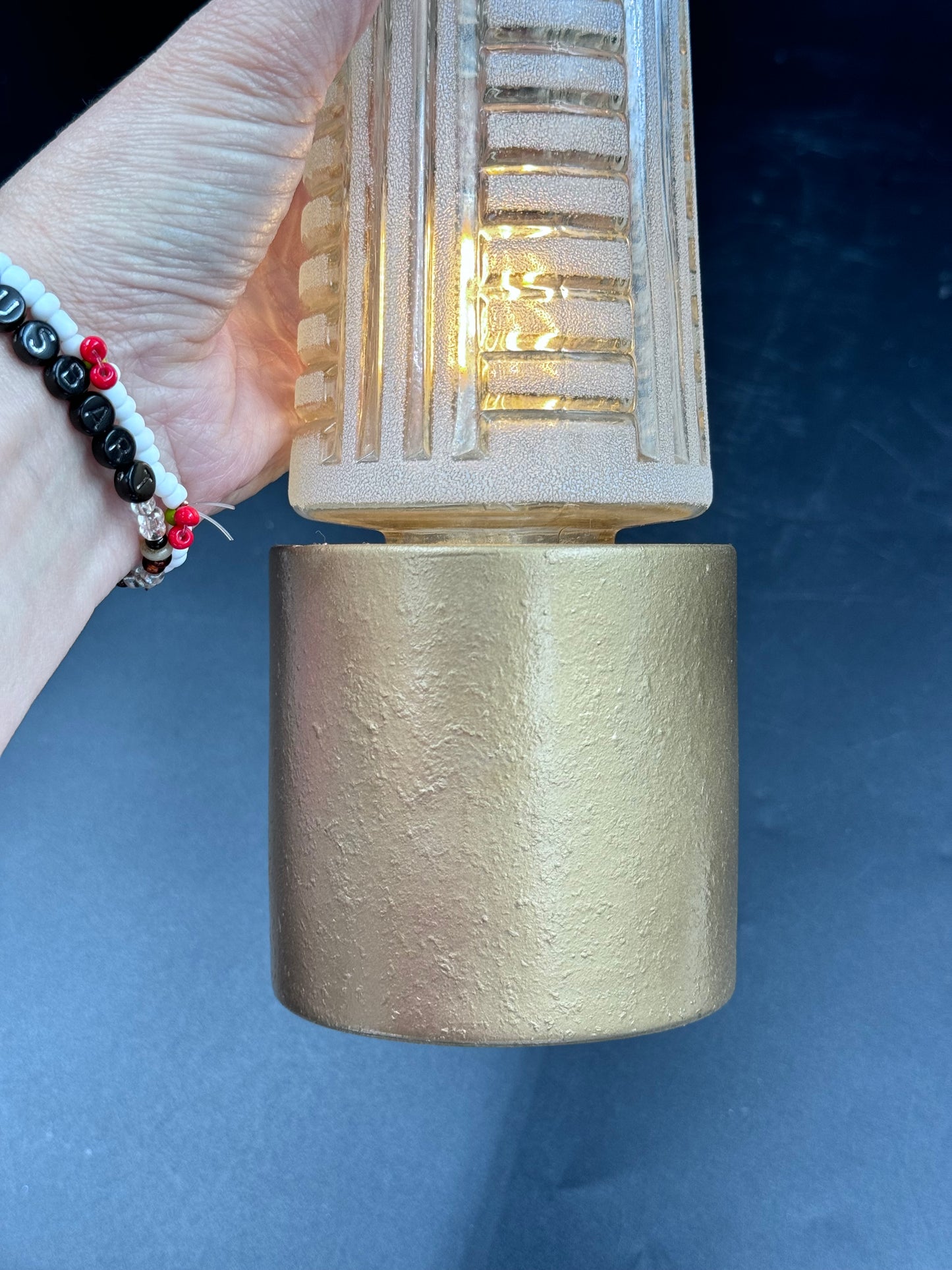 Battery lamp with gold base