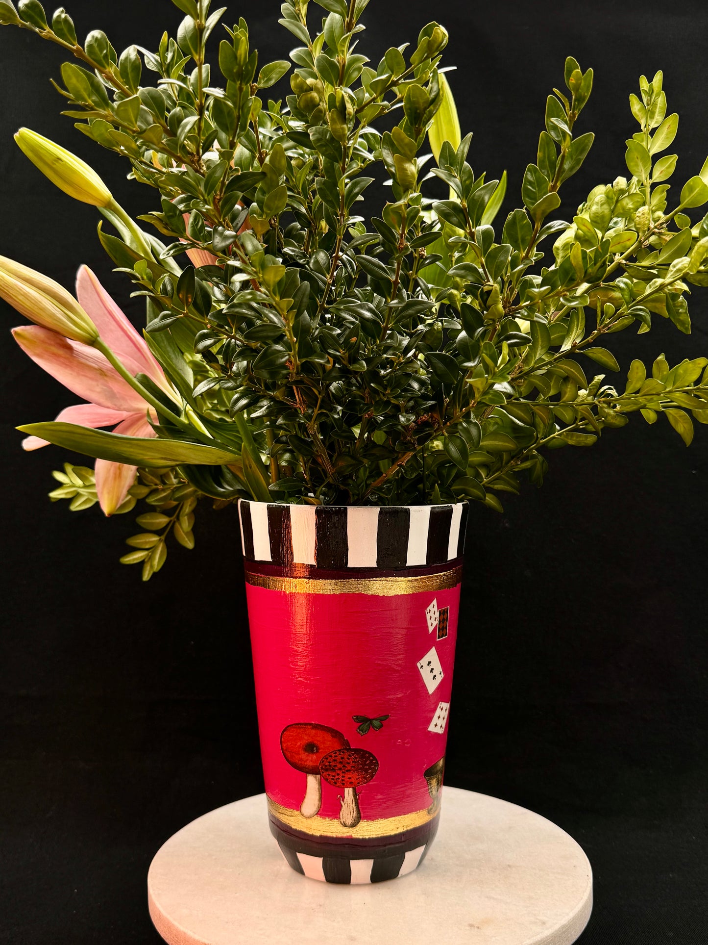 Alice i eventyrland vase - Wik & Walsøe