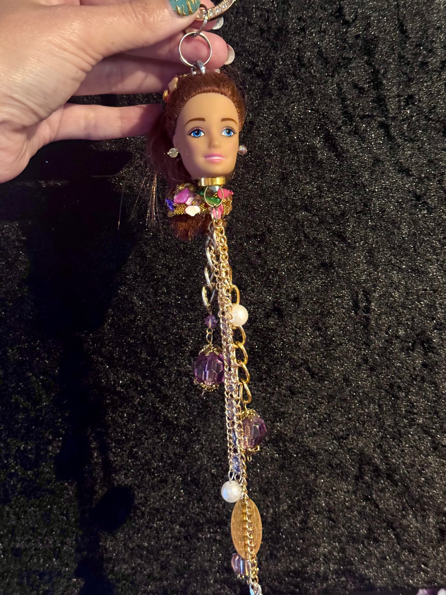Vintage Barbie veskepynt «Rødhåret med fargerikt hårbånd»