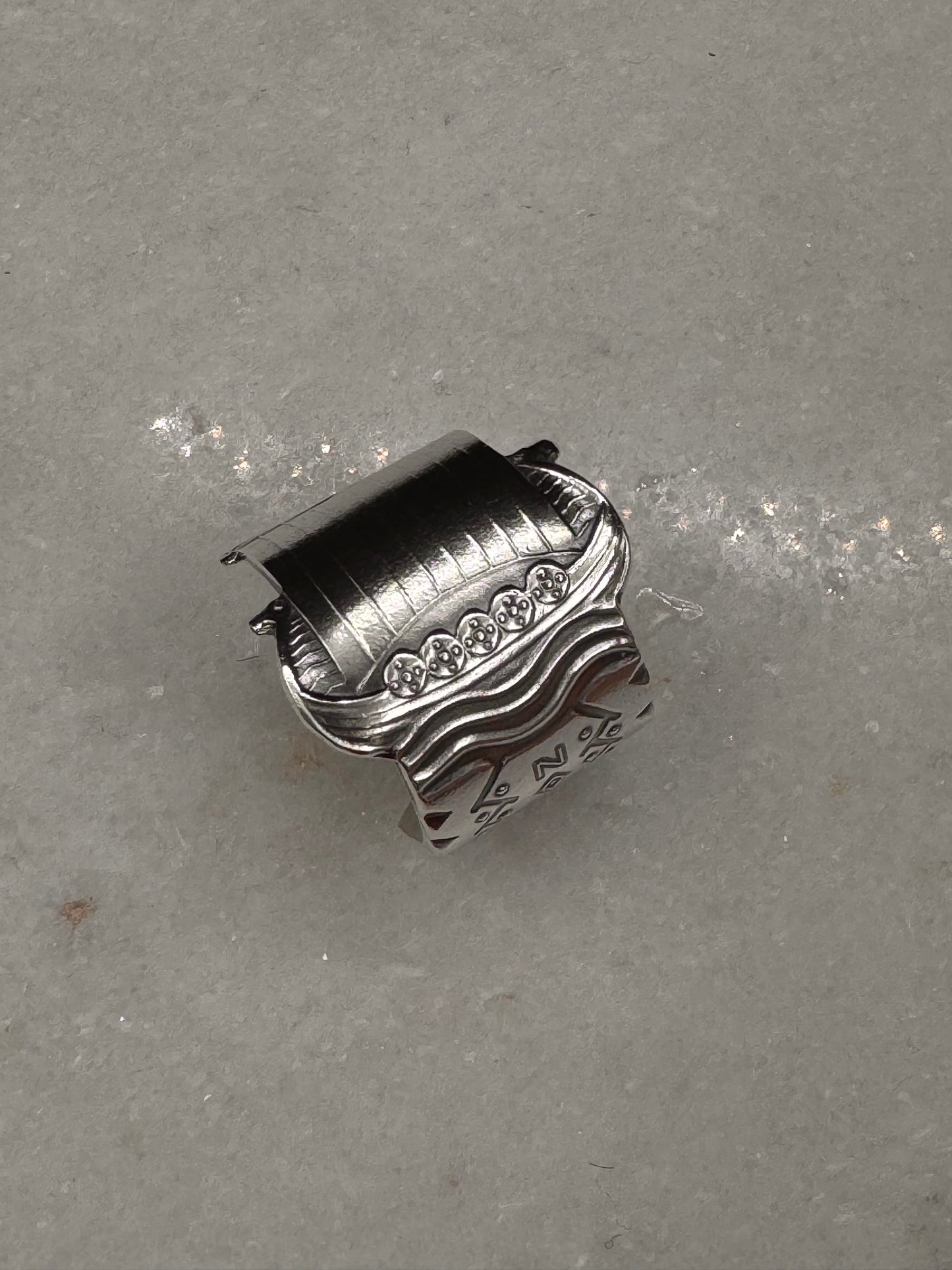 Vintage Skjerfring «Vikingskipet»