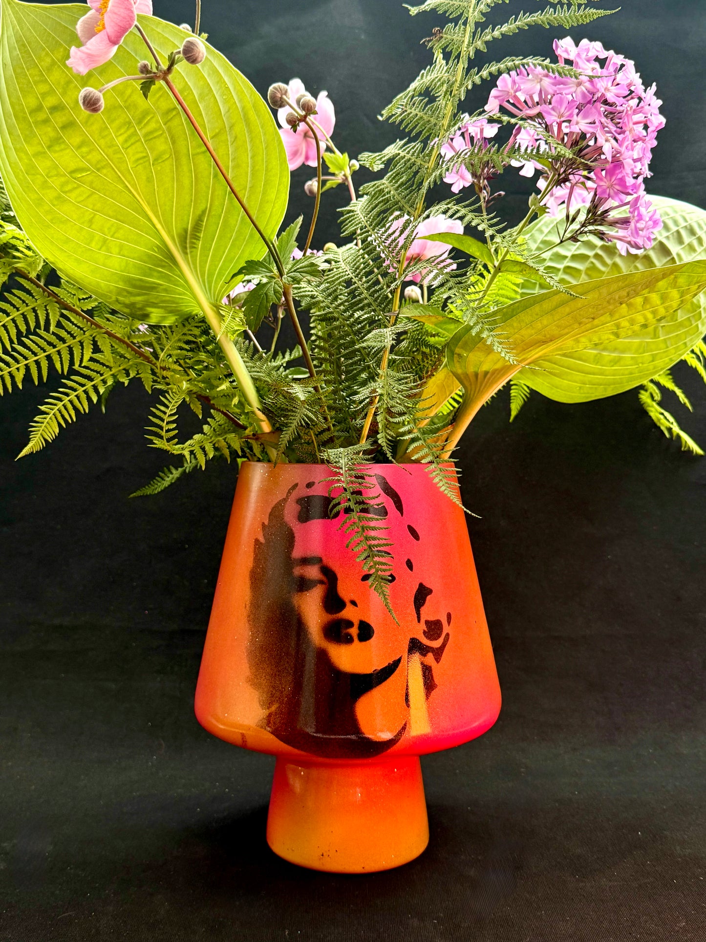 Popart Marilyn Monroe Vase i Rosa og oransje