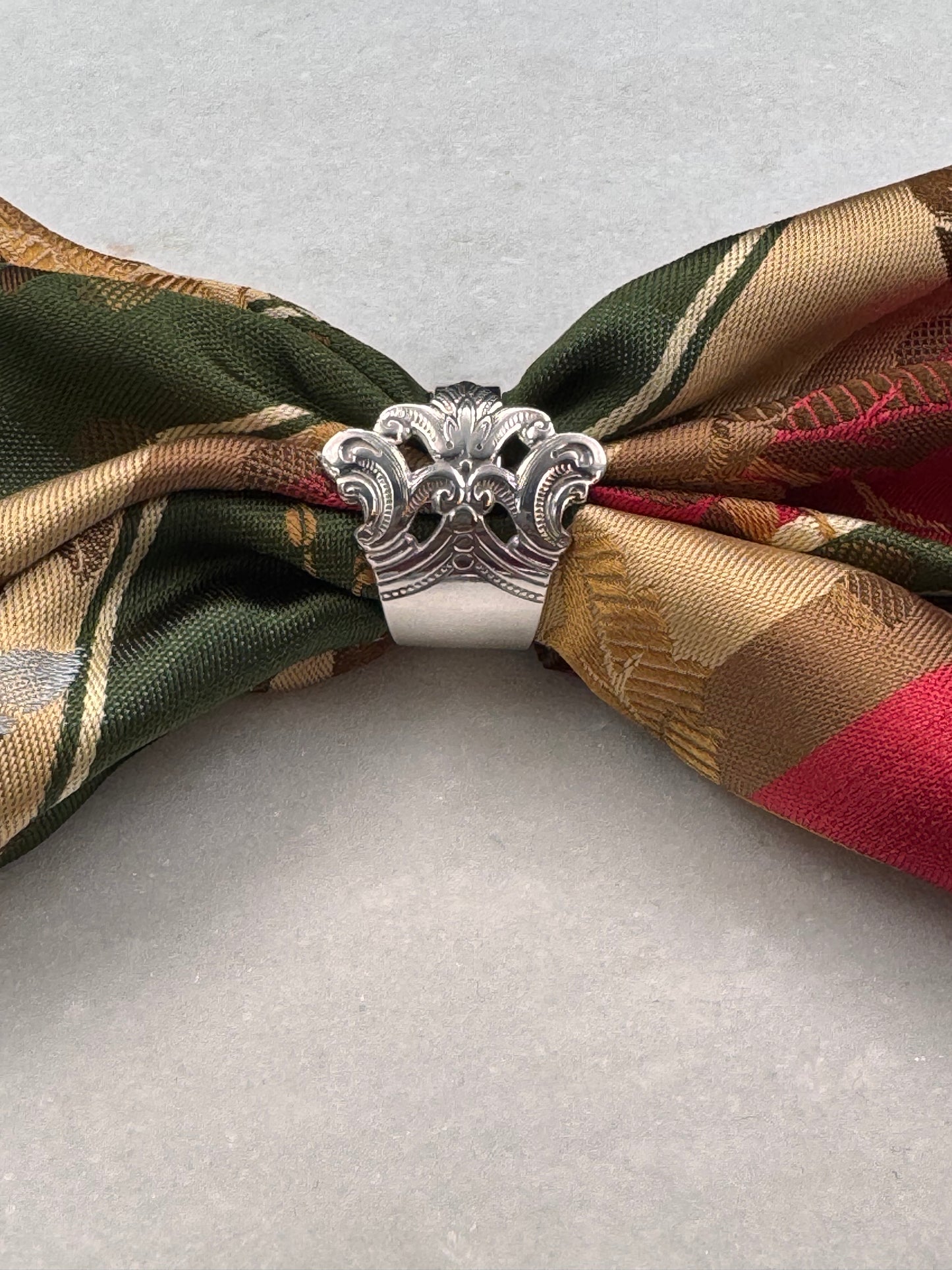 Vintage Skjerfring «Anitra» hvit