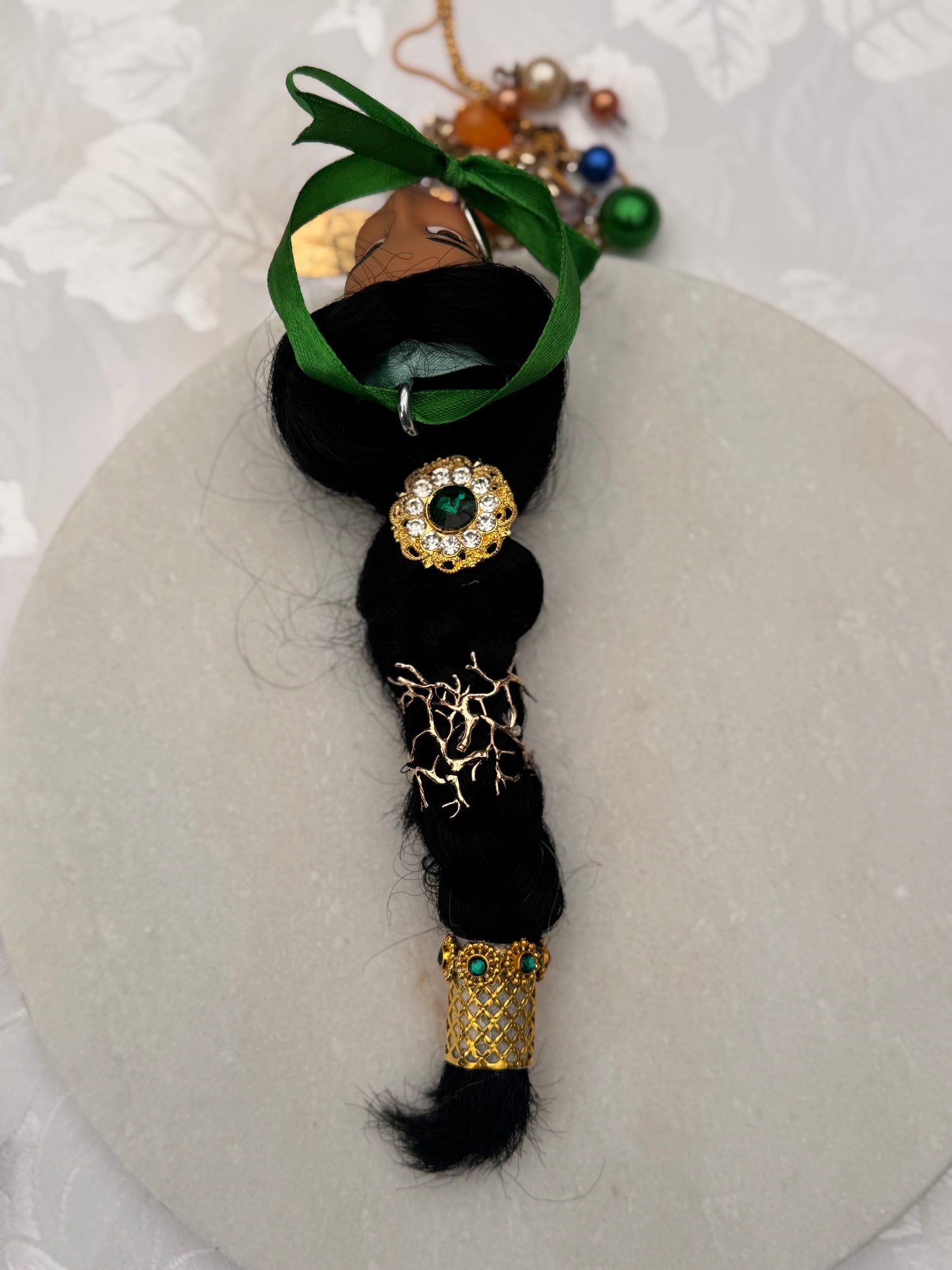 Vintage Barbie julekule «Jasmin med orientalsk pynt»