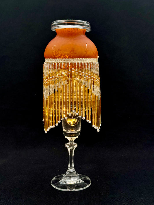 Vintage mini lyslenkelampe ambergul kuppel på stettfot