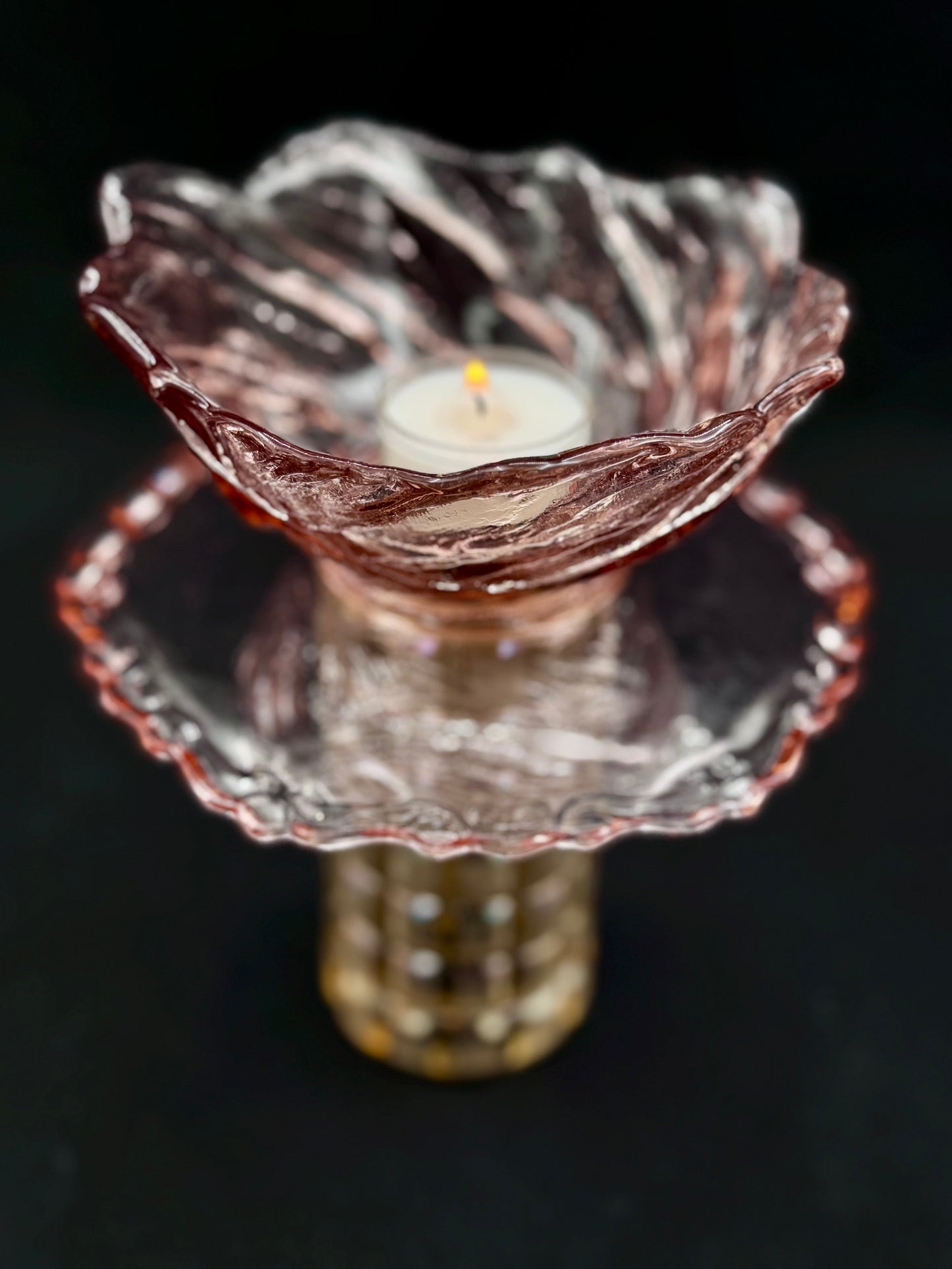 Vintage lysestake i champagne og rosa skål