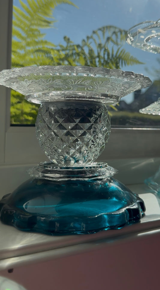 Mini Solcellelampe blå fot og glassfat