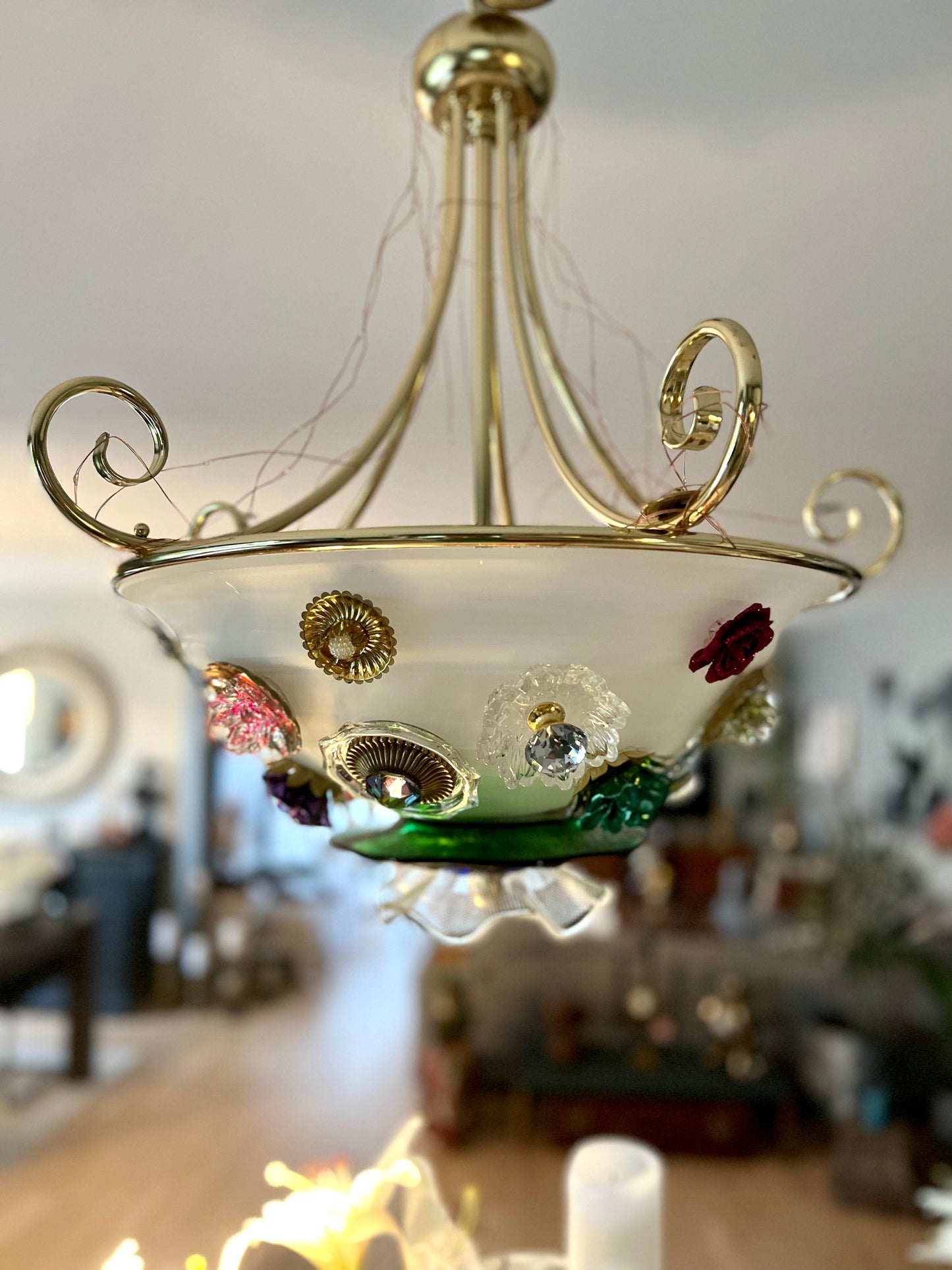 Chandelier with glass flowers