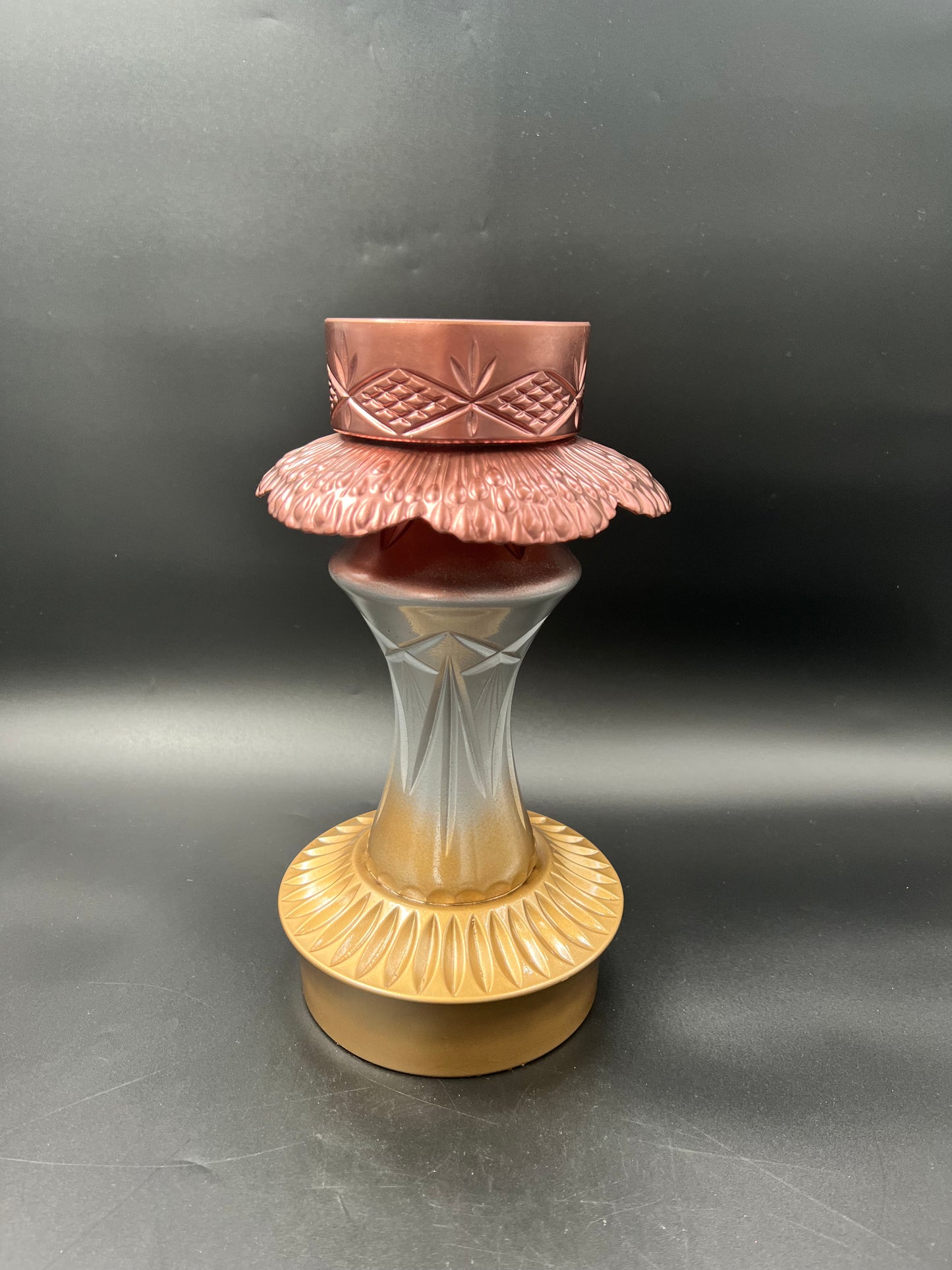 Trend candlestick rose gold